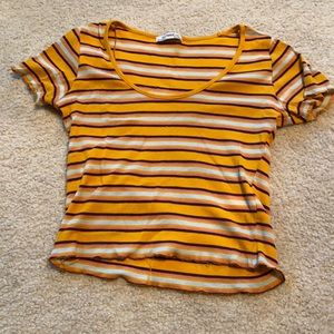 Destroyed hem crop top